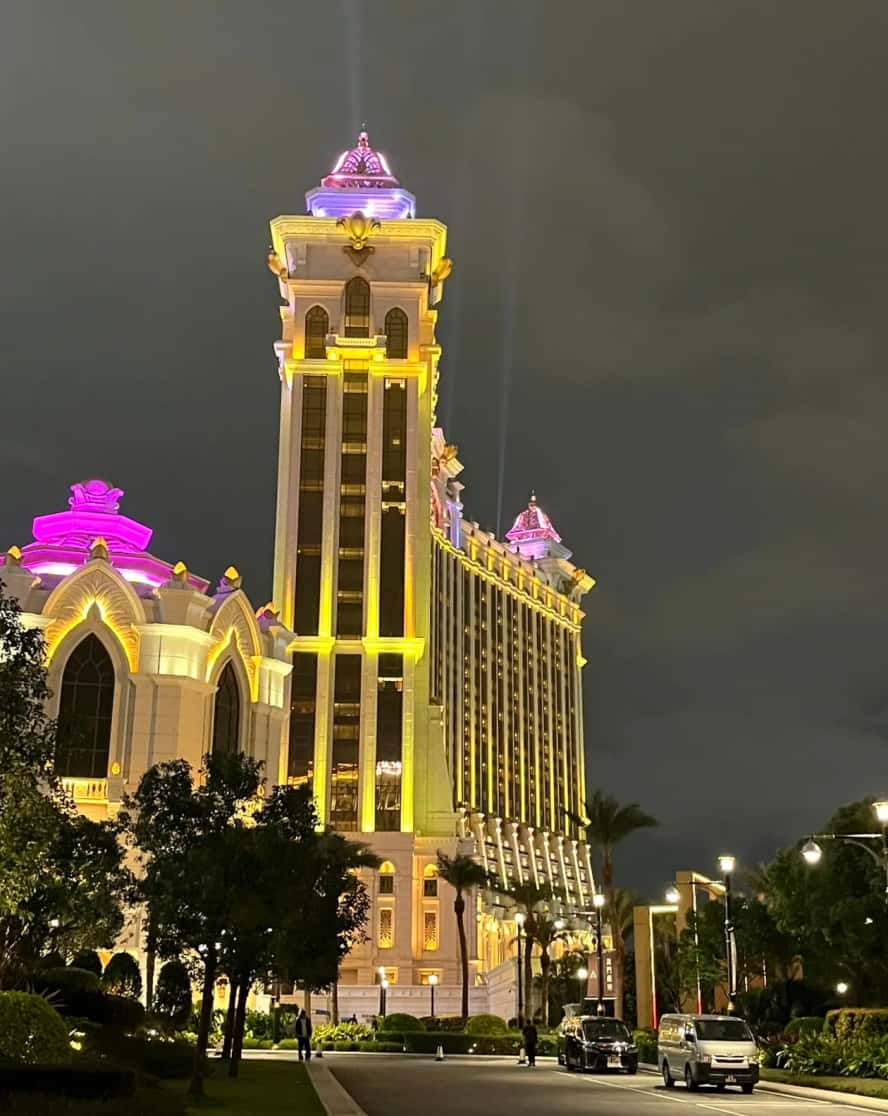 100703xmz3jjaja9njnm5q.jpg